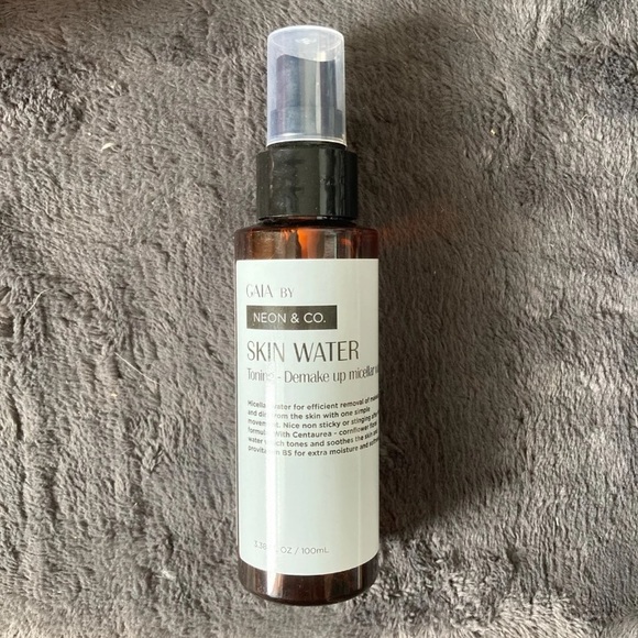 FabFitFun Bundle - Picture 6 of 7